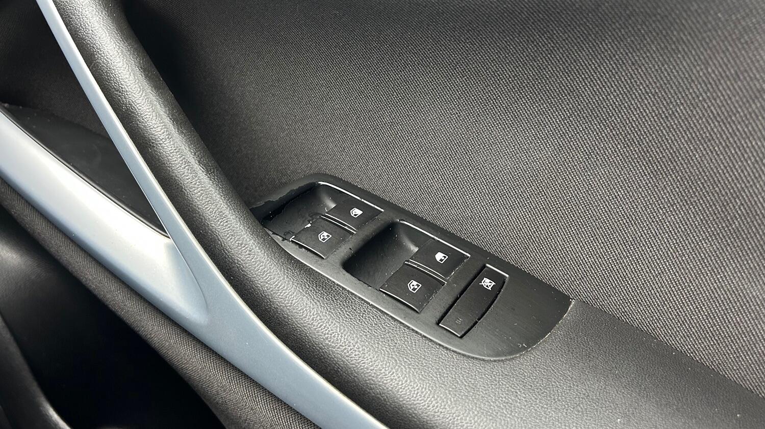 Used Vauxhall Zafira 2017 for sale - 77318305: Photo 19