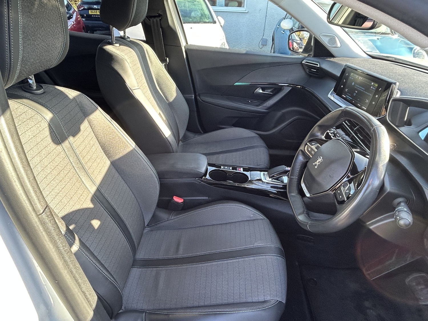 Used Peugeot 2008 2021 for sale - 76830354: Photo 10