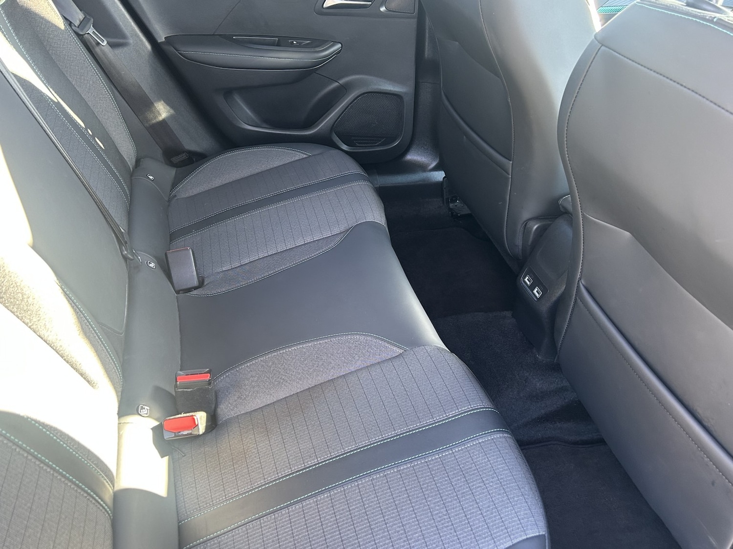 Used Peugeot 2008 2021 for sale - 76830354: Photo 9