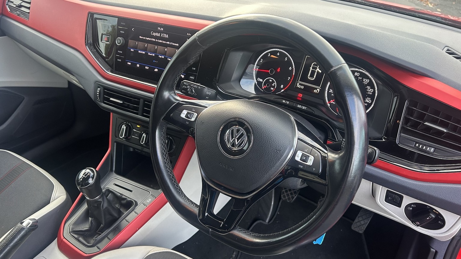 Used Volkswagen Polo 2019 for sale - 76830413: Photo 4