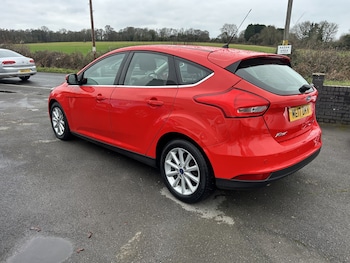 Used Ford Focus 2017 for sale - 77548343: Photo