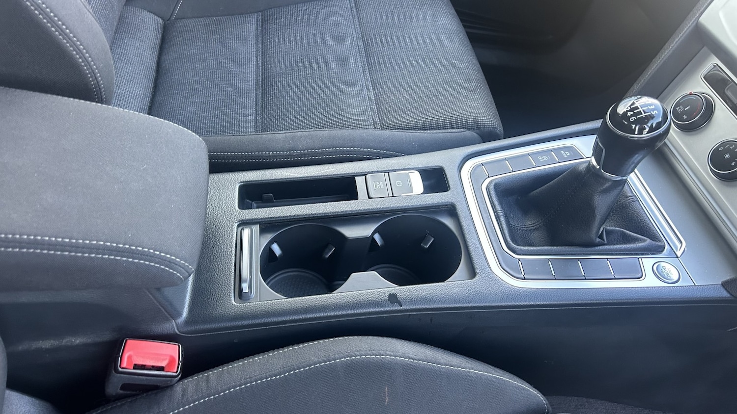 Used Volkswagen Passat 2015 for sale - 76830364: Photo 18