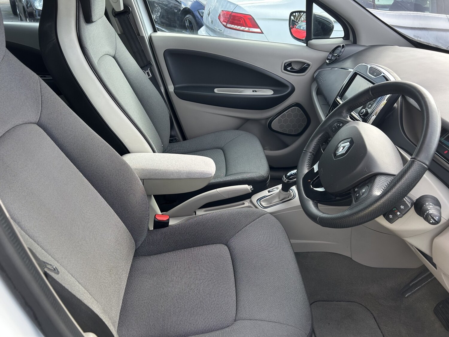 Used Renault Zoe 2016 for sale - 77694290: Photo 18