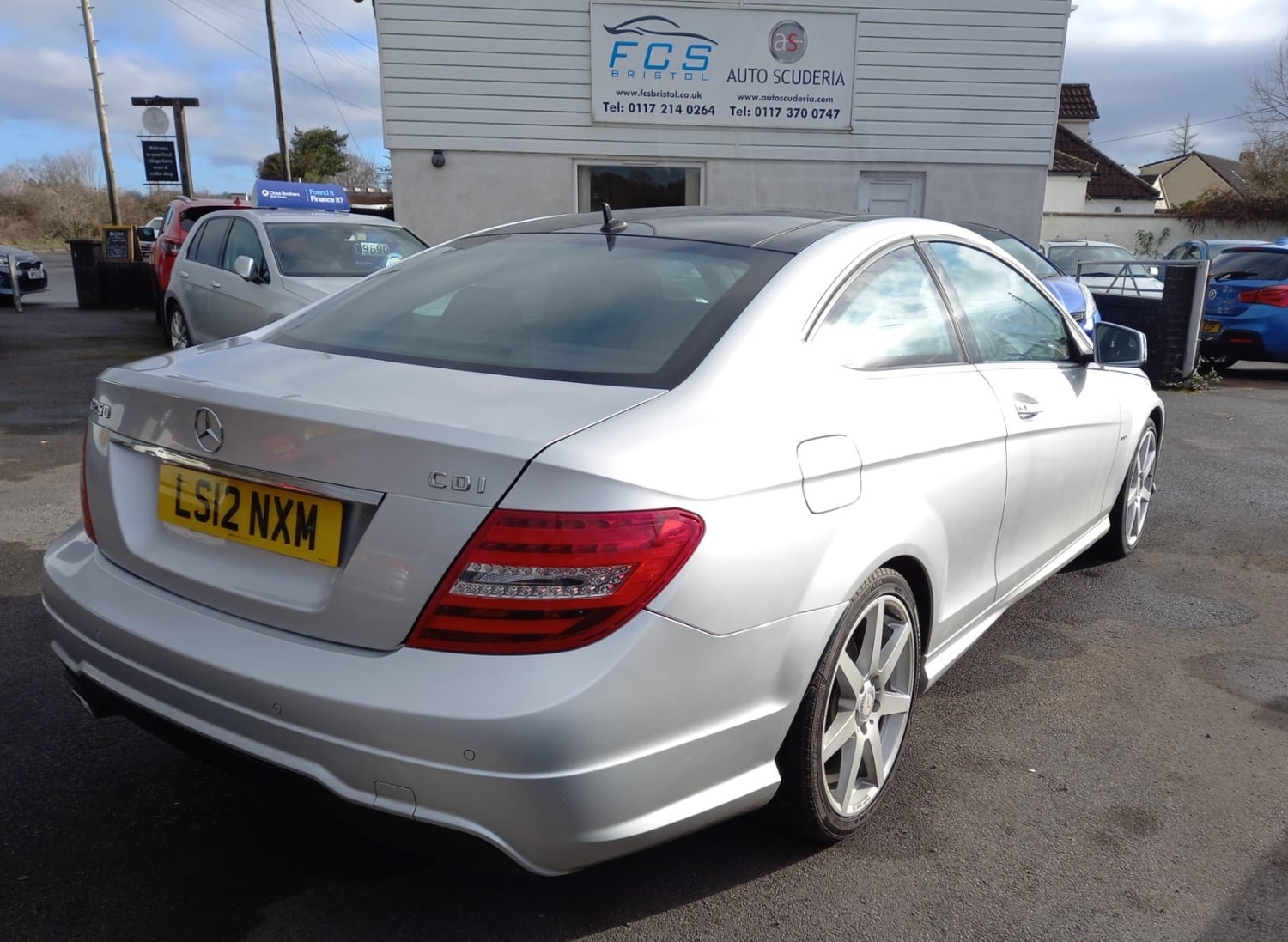Used Mercedes-Benz C Class 2012 for sale - 76825795: Photo 3