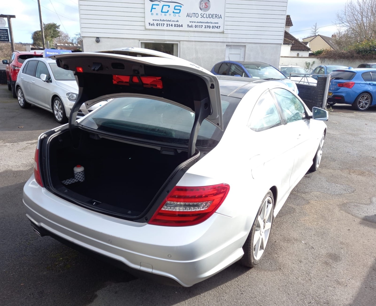 Used Mercedes-Benz C Class 2012 for sale - 76825795: Photo 5
