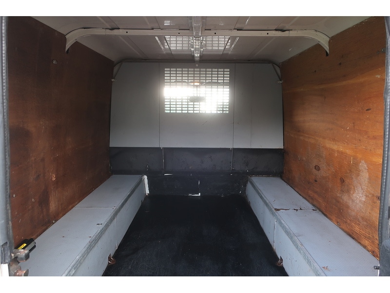 Used Land Rover Defender 2010 for sale - 77288718: Photo 10