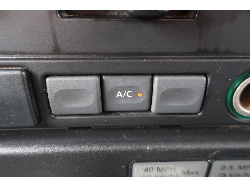 Used Land Rover Defender 2010 for sale - 77288718: Photo 18