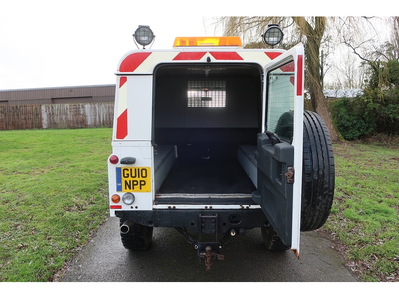 Used Land Rover Defender 2010 for sale - 77288718: Photo 8