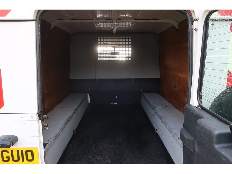 Used Land Rover Defender 2010 for sale - 77288718: Photo 9