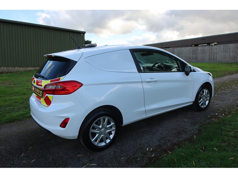 Used Ford Fiesta Van 2019 for sale - 76287987: Photo 2
