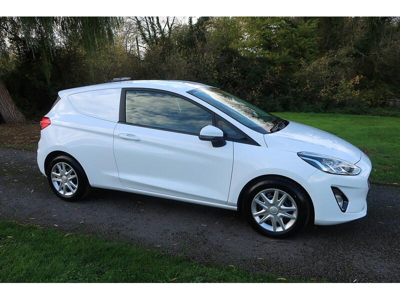 Used Ford Fiesta Van 2019 for sale - 76287987: Photo 4