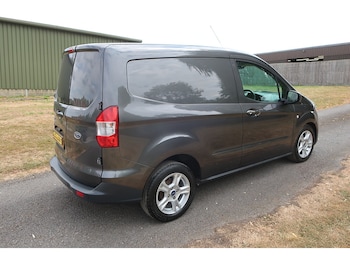 Used Ford Transit Courier 2023 for sale - 79308441: Photo