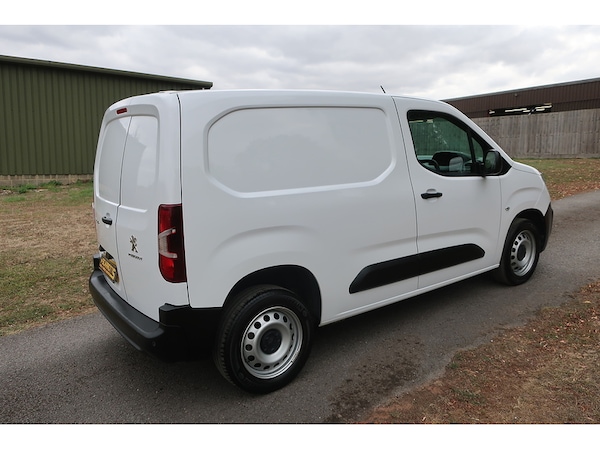 Used Peugeot Partner 2024 for sale - 75662412: Photo 2