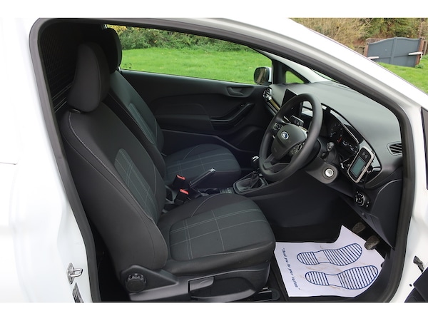 Used Ford Fiesta Van 2020 for sale - 76163715: Photo 17