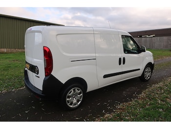 Used Fiat Doblo 2019 for sale - 76386827: Photo
