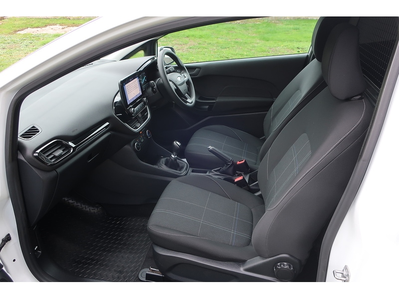 Used Ford Fiesta Van 2020 for sale - 76280524: Photo 13