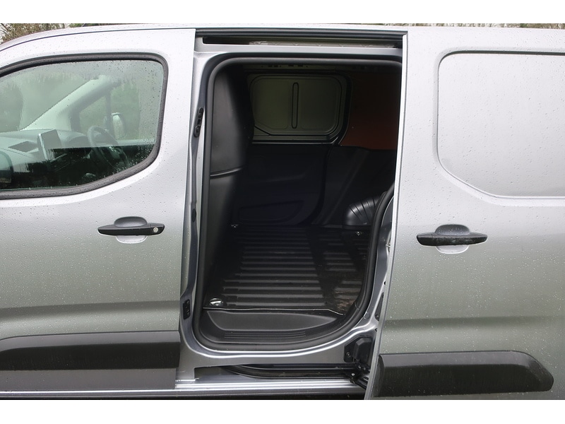 Used Toyota ProAce 2023 for sale - 77153942: Photo 13