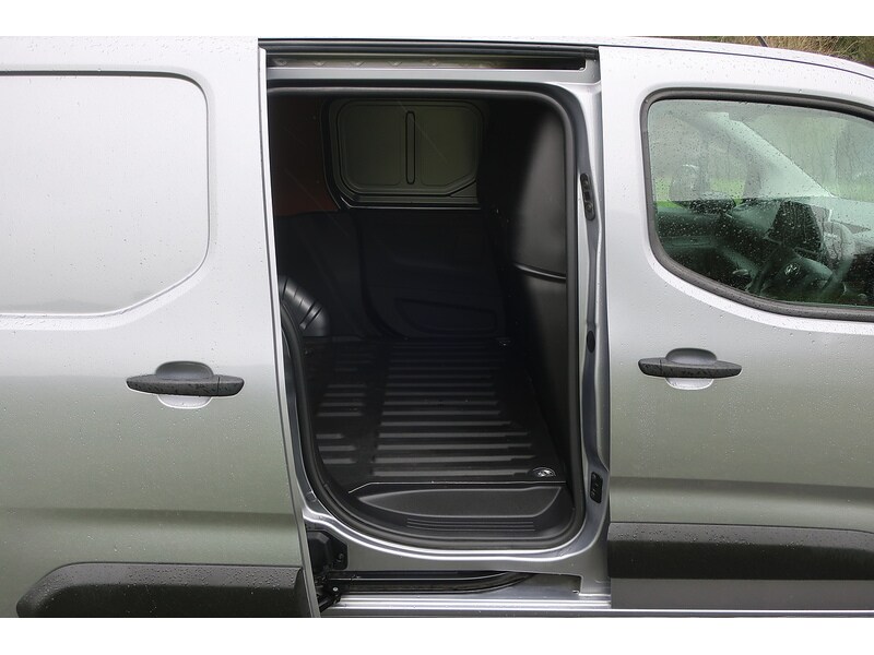 Used Toyota ProAce 2023 for sale - 77153942: Photo 19