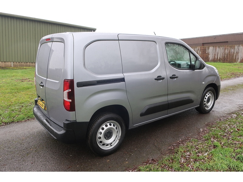 Used Toyota ProAce 2023 for sale - 77153942: Photo 2