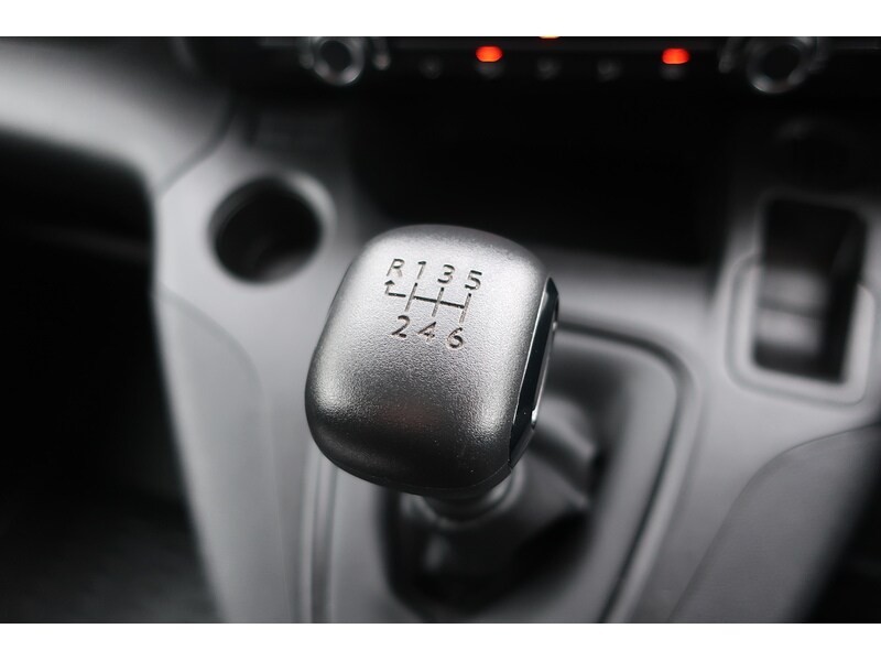 Used Toyota ProAce 2023 for sale - 77153942: Photo 25