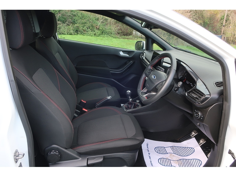 Used Ford Fiesta Van 2019 for sale - 76555136: Photo 18