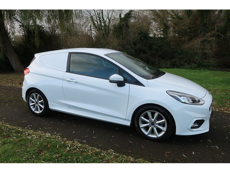 Used Ford Fiesta Van 2019 for sale - 76555136: Photo 4