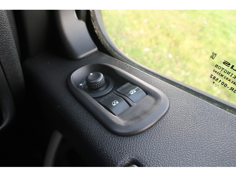 Used Vauxhall Movano 2018 for sale - 77465312: Photo 31