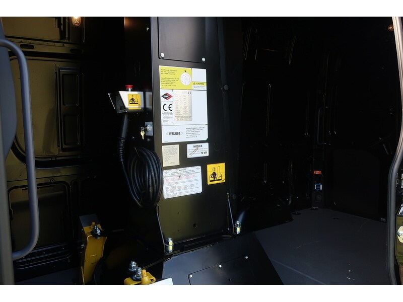 Used Mercedes-Benz Sprinter 2023 for sale - 75823534: Photo 17