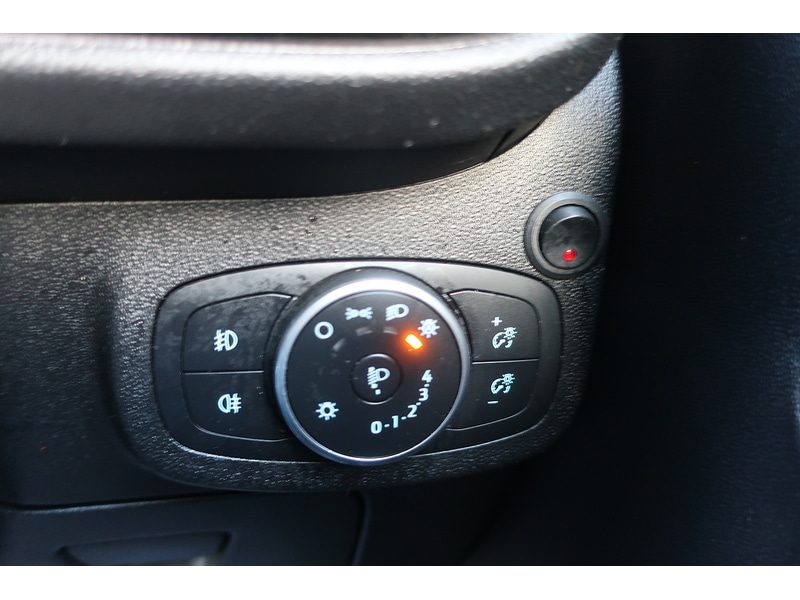 Used Ford Fiesta 2019 for sale - 76368286: Photo 27