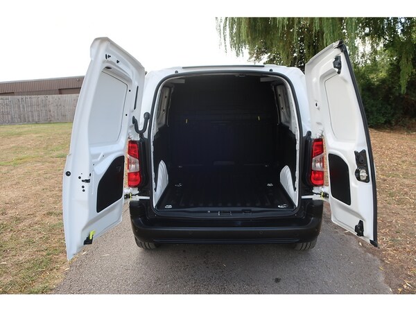 Used Toyota ProAce 2022 for sale - 75347831: Photo 10