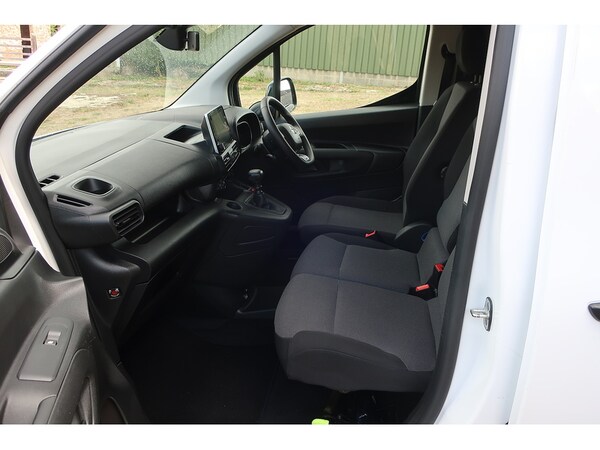 Used Toyota ProAce 2022 for sale - 75347831: Photo 17