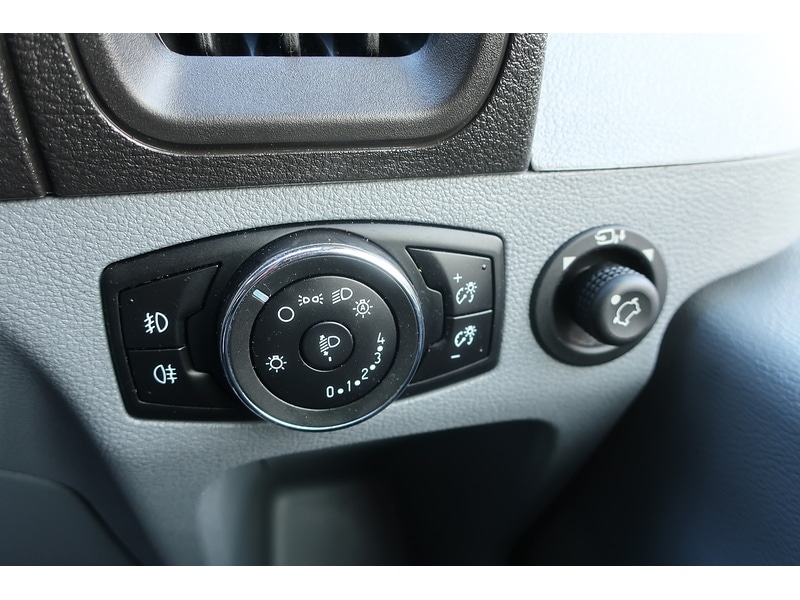 Used Ford Transit 2018 for sale - 76725160: Photo 38