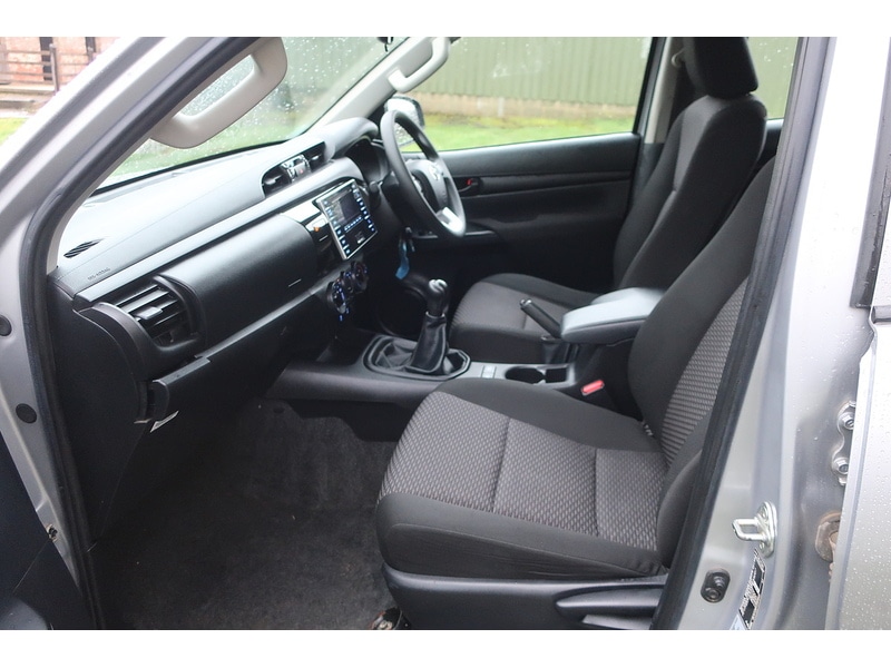 Used Toyota Hilux 2020 for sale - 77153998: Photo 13