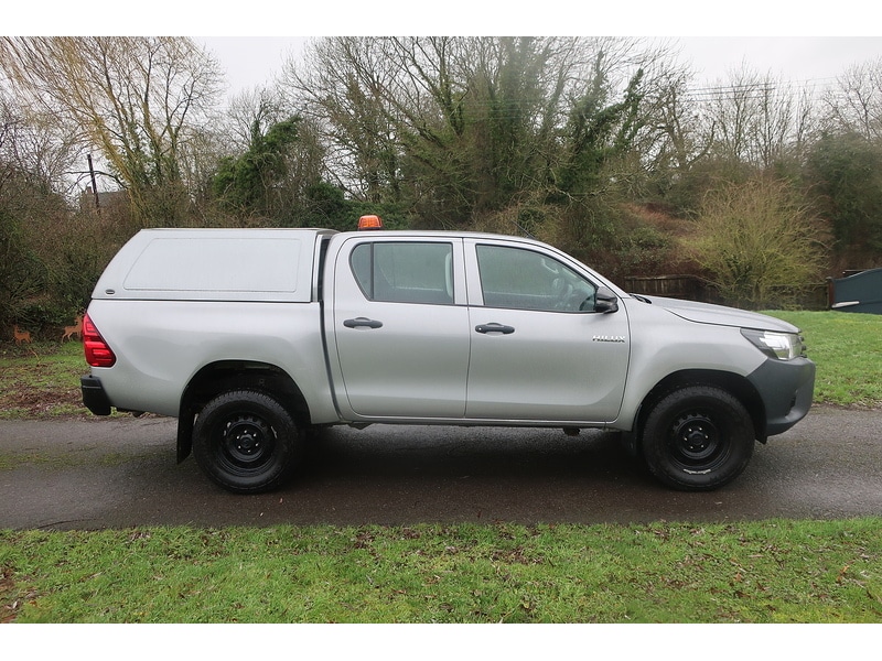 Used Toyota Hilux 2020 for sale - 77153998: Photo 15