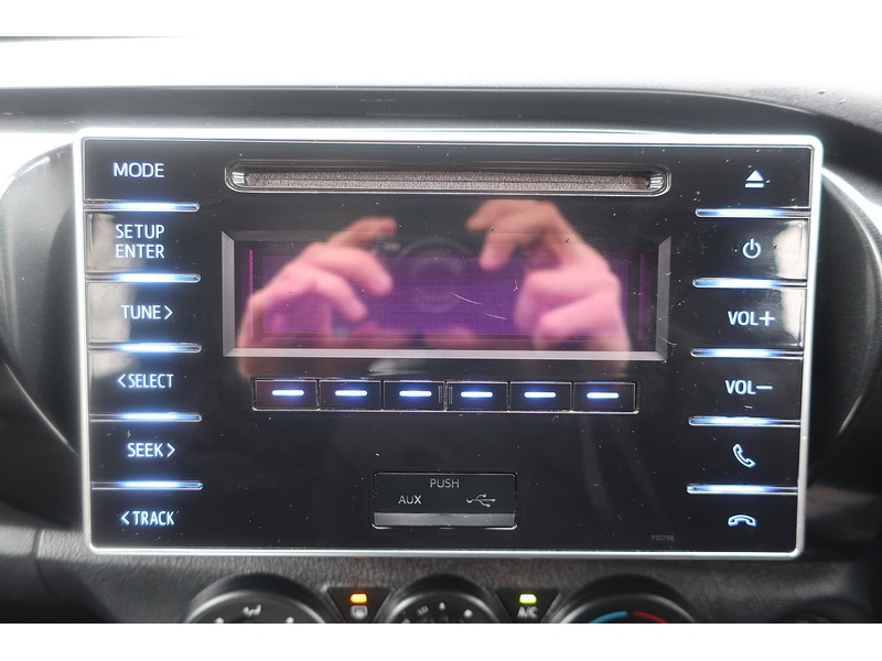 Used Toyota Hilux 2020 for sale - 77153998: Photo 19