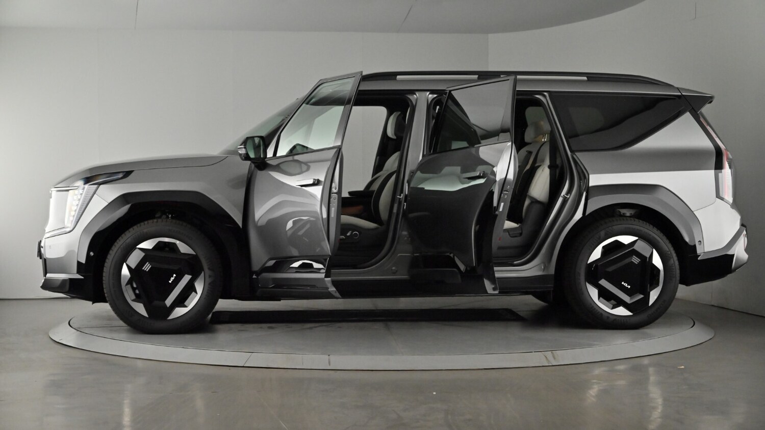 Vehicle 29
