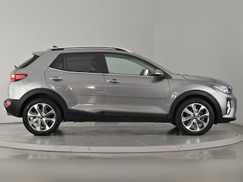 Used Kia Stonic 2024 for sale - 75438745: Photo