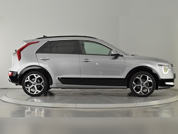 Used Kia Niro 2023 for sale - 75438500: Photo