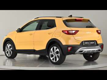 Used Kia Stonic 2023 for sale - 74104774: Photo