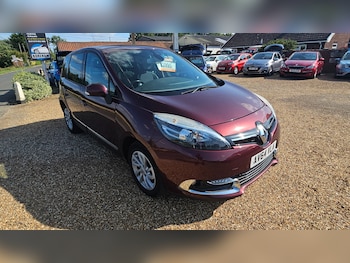 2014 (64) - 1.5 dCi Dynamique TomTom Energy 5dr [Start Stop]