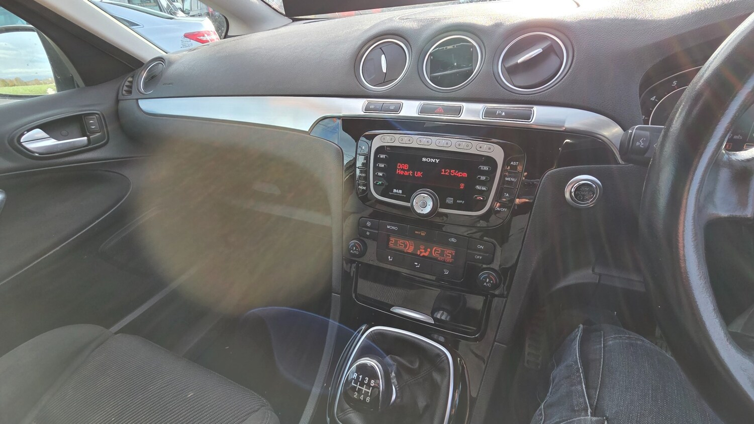 Used Ford S-Max 2015 for sale - 76638384: Photo 14