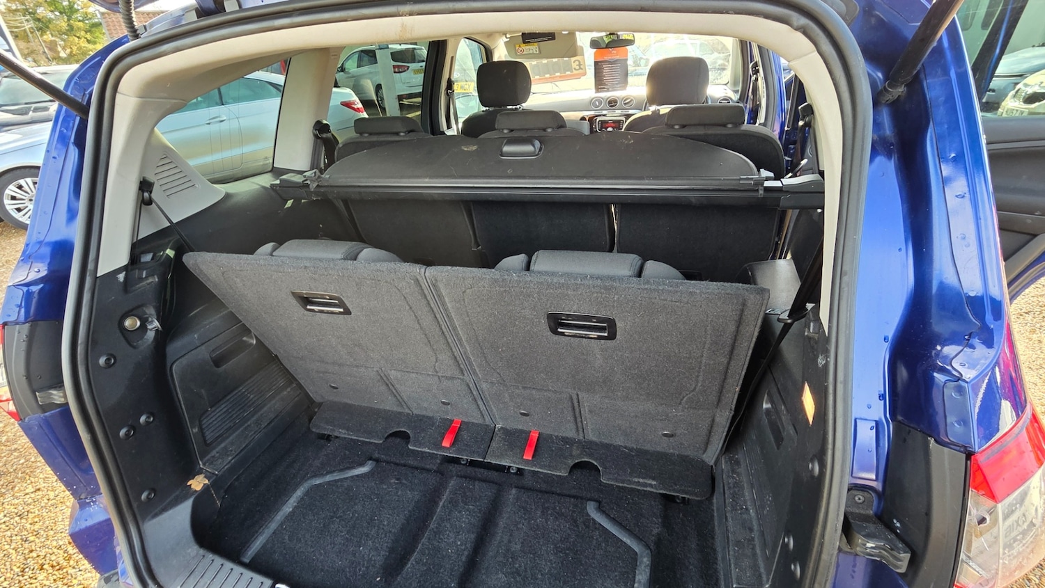 Used Ford S-Max 2015 for sale - 76638384: Photo 16