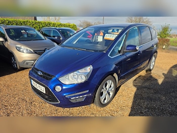 2015 (15) - 2.0 TDCi 140 Titanium 5dr