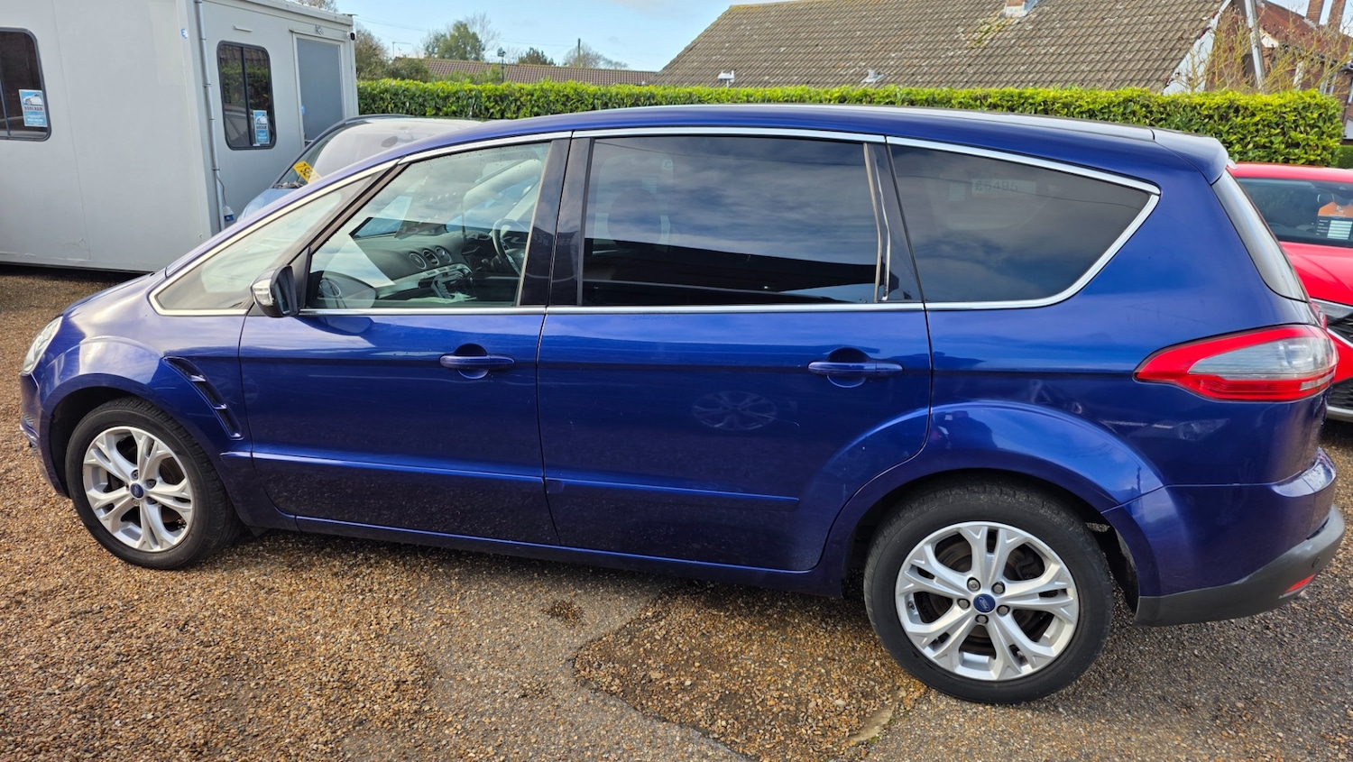 Used Ford S-Max 2015 for sale - 76638384: Photo 3