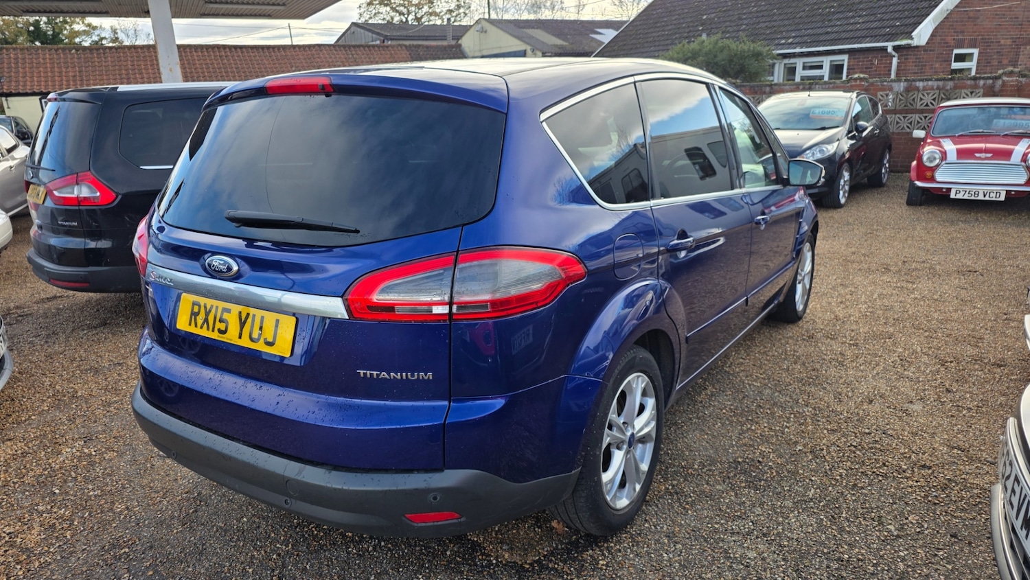 Used Ford S-Max 2015 for sale - 76638384: Photo 5