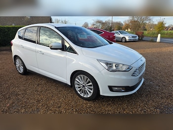 2015 (65) - 2.0 TDCi Titanium 5dr