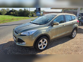 Used Ford Kuga 2015 for sale - 76115545: Photo