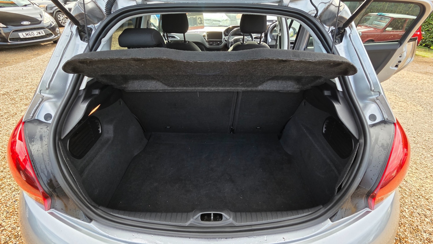 Used Peugeot 208 2019 for sale - 76357221: Photo 14