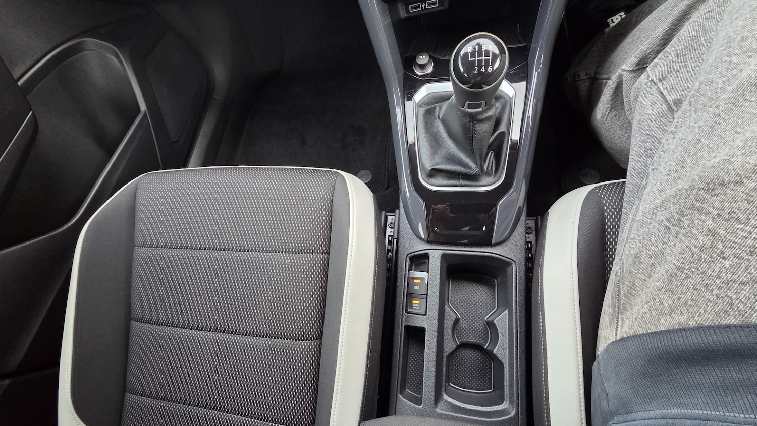 Used Volkswagen T-Roc 2019 for sale - 76468833: Photo 19