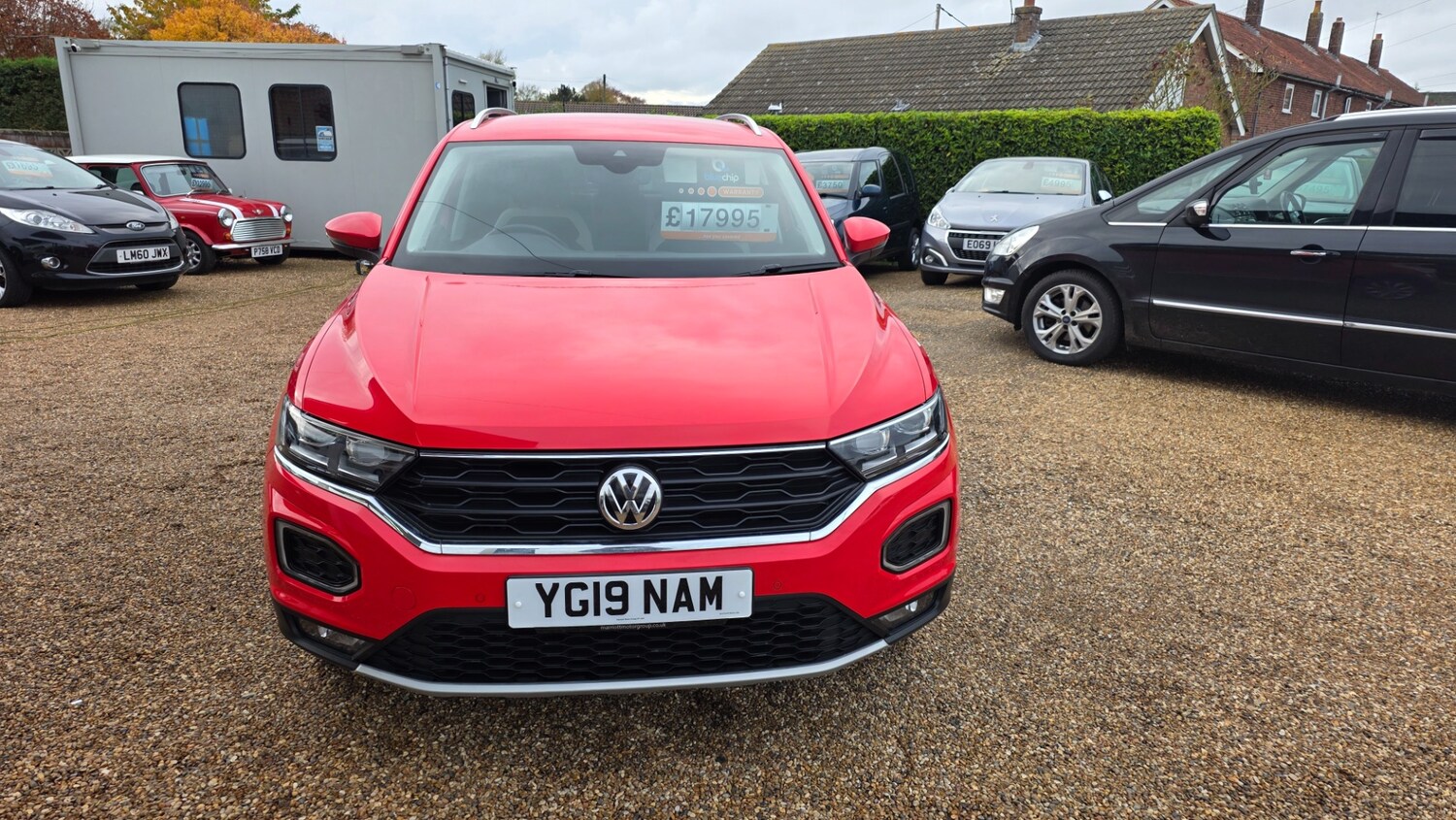 Used Volkswagen T-Roc 2019 for sale - 76468833: Photo 2